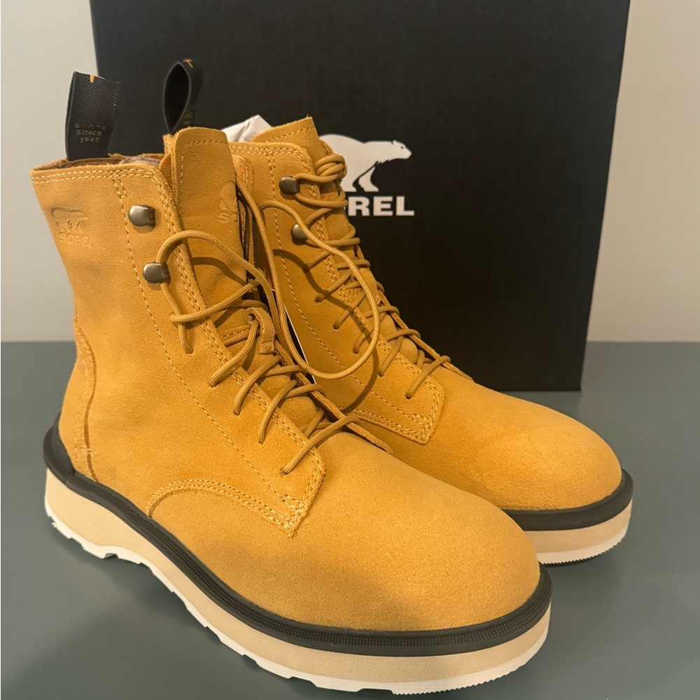 Sorel hi line lace boots size 8
